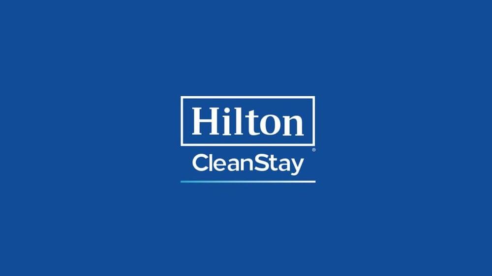 לדוק Hampton Inn & Suites By Hilton Edmonton International Airport מראה חיצוני תמונה