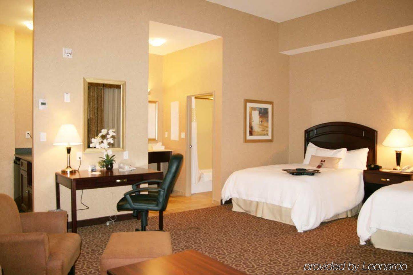 לדוק Hampton Inn & Suites By Hilton Edmonton International Airport חדר תמונה